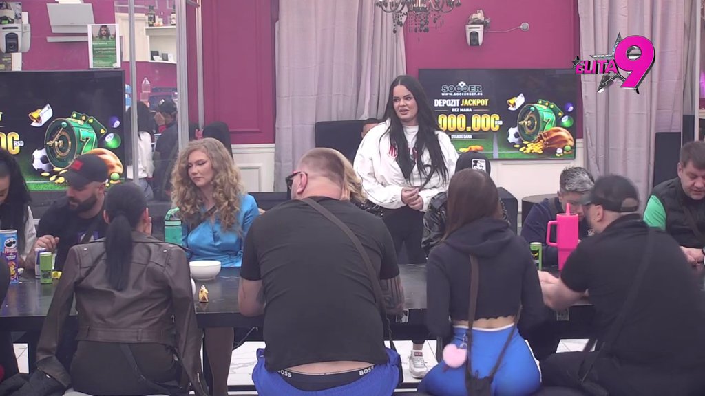 knedle! Jovana pevačica sa suzama u očima vratila Janjušu za sva poniženja, pa priznala: Bolesno sam te volela! (VIDEO)