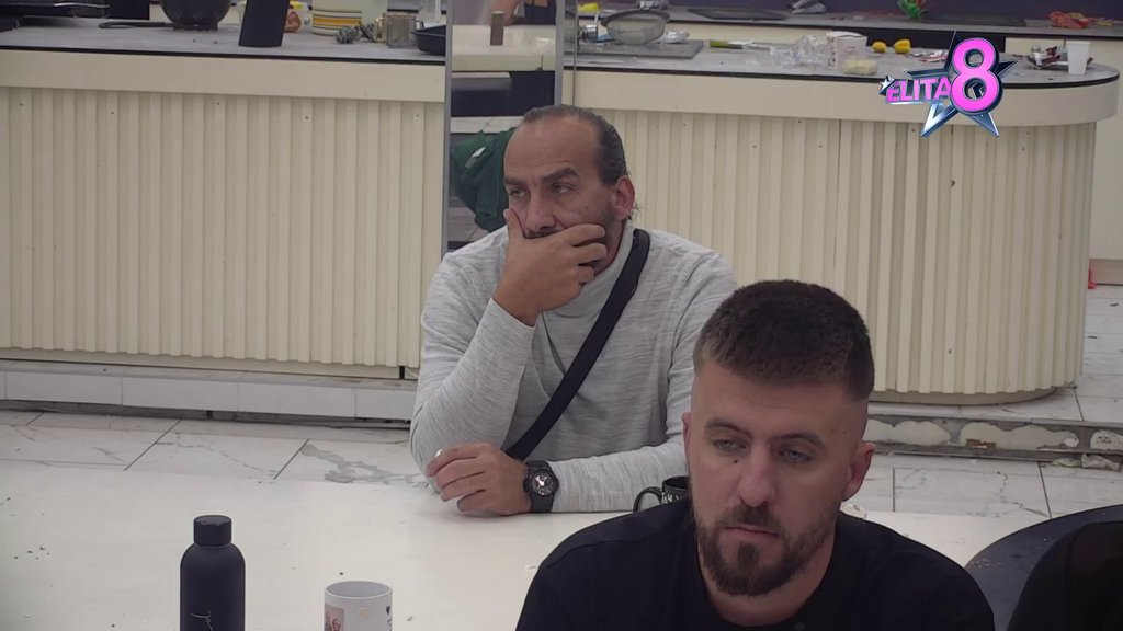 On je navikao da živi sa dve žene: Aleksandra doživela pomračenje! Urliče na Milovana zbog Sandre, shvatila da mu nikad neće biti na prvom mestu! (VIDEO)
