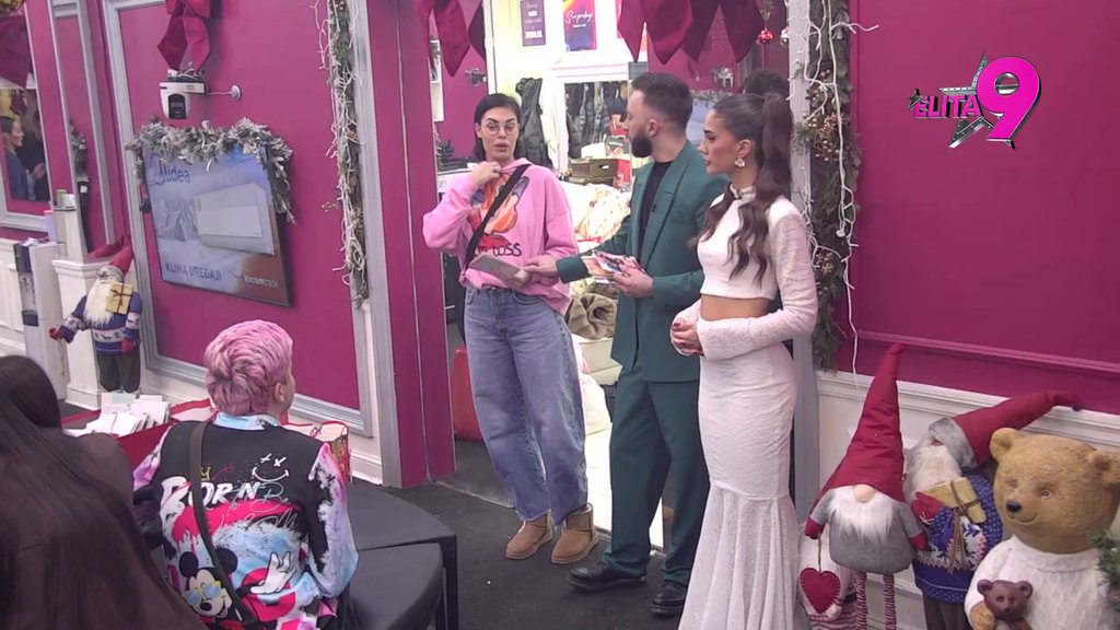 ŠOK U BELOJ KUĆI! Mina Vrbaški kroz suze progovorila o ocu, s kojim nije govorila godinama: Čudno mi je da kažem tata, ali... (VIDEO)