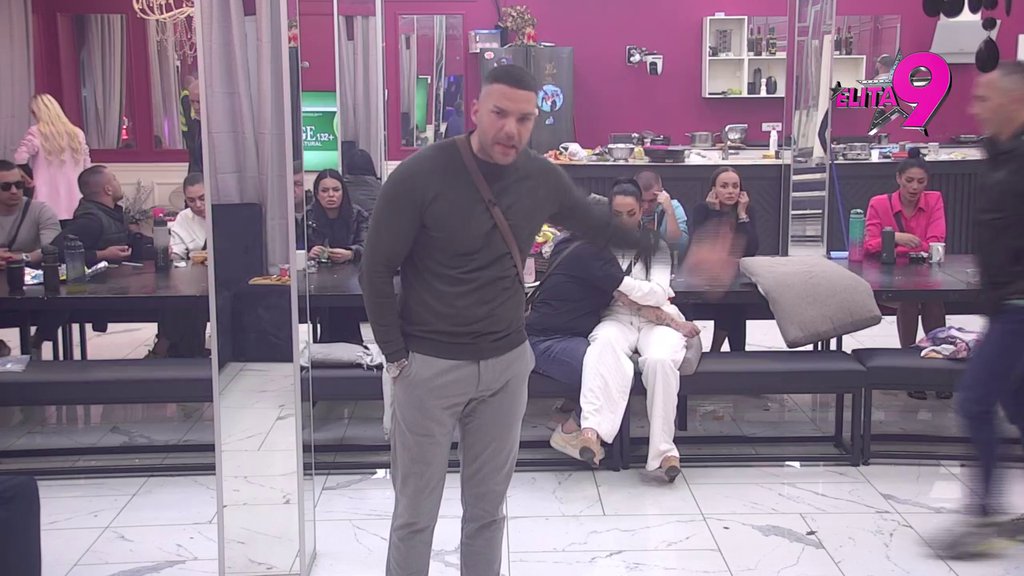 Zapušio mu usta: Anđelo bez dlake na jeziku urnisao Luku zbog prozivki, pa se obrušio na Anitu! (VIDEO)