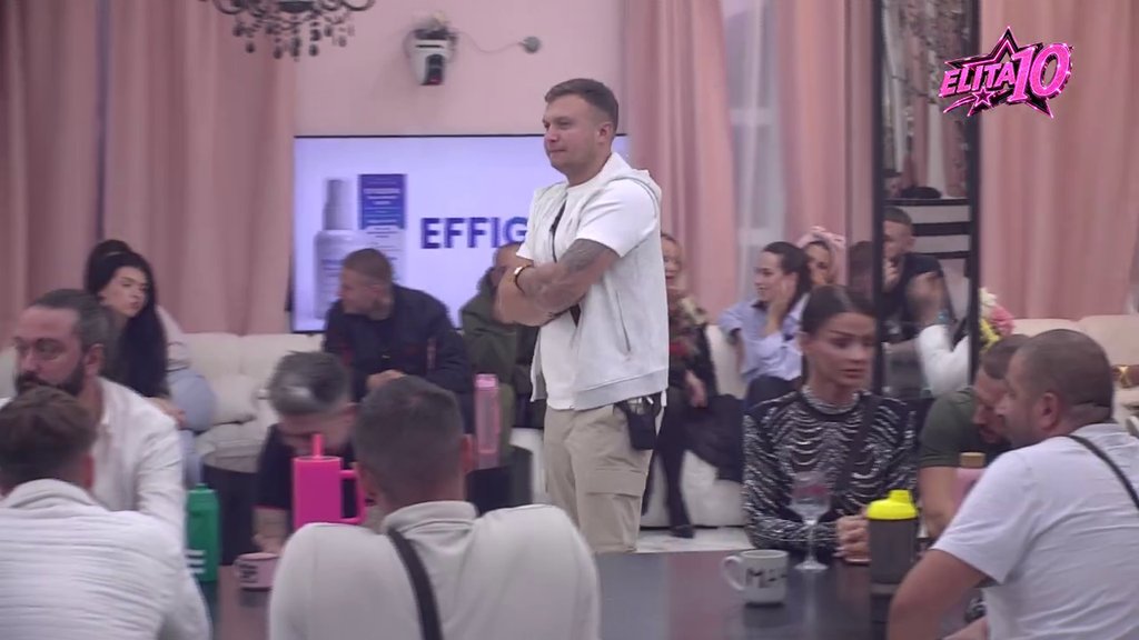 Besna kao ris: Matora promenila sve boje zbog bronzanog mesta na anketi za najveću ulizicu! (VIDEO)