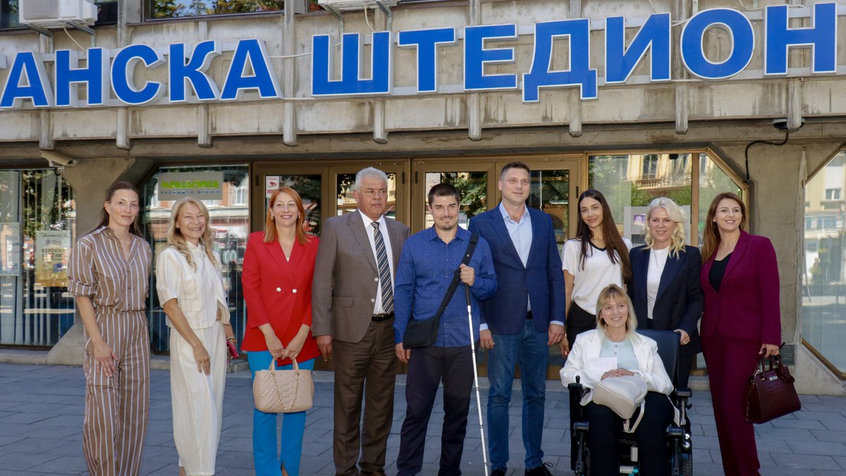 JOŠ JEDAN KORAK KA INKLUZIVNIJOJ SRBIJI: Počela obuka zaposlenih Banke Poštanska štedionica u Pančevu za rad sa osobama sa invaliditetom