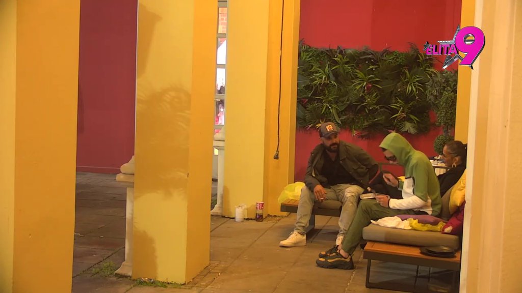 Ja bih na tvom mestu poludeo: Nerio šokiran Anelinim ponašanjem prema Luki, priznao mu sve: Uzela da se svađa s tobom i dere se da svi čuju! (VIDEO)