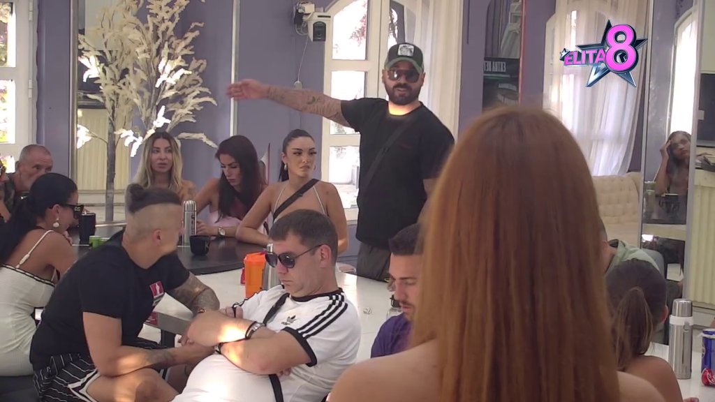UPALILA MAŠINU NA 90 STEPENI! Anđela dala sve od sebe da opere Daču, a onda je Luka progovorio o raskidu s Aneli: Do sada su bile tri, a sad je ZVANIČNA TAČKA! (VIDEO)