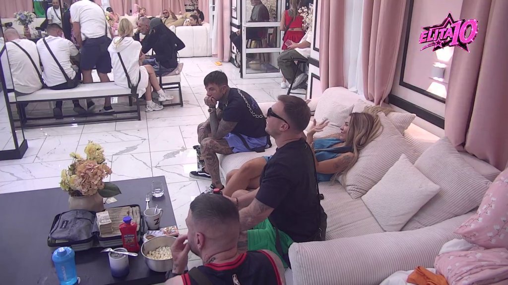 Miljana Kulić uporedila Đukića sa KRPOM, pa Uroš očitao bukvicu Sanji zbog odnosa sa Markom Stefanovićem (VIDEO)