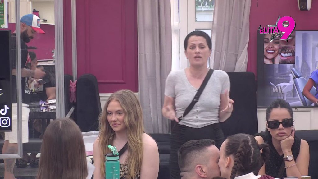 TRESU SE ZIDOVI BELE KUĆE! Jovana i Luka žestoko zaratili, sevaju najteže uvrede na sve strane! (VIDEO)