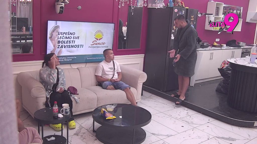 Boginja savetuje Minu, Viktor ušao u raspravu sa njom, sve se ori u Beloj kući (VIDEO)