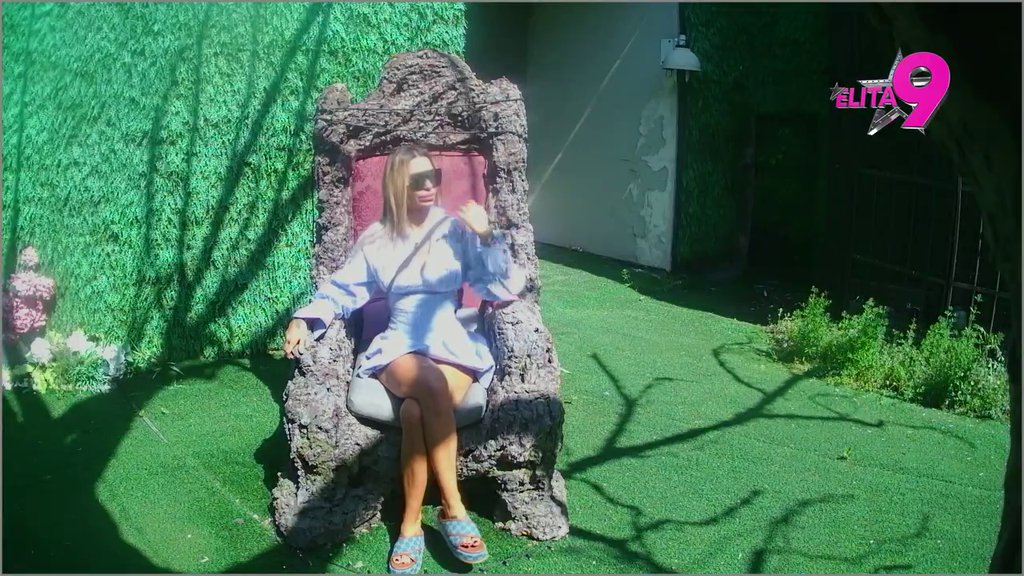 Stanija je bacila oko na Apolona jer on i ja imamo podršku! Aneli ubeđena da Dobrojevićka MUVA Anđela SVIMA U INAT! A Maju i Alibabu razbucala: Prljavi, čupavi, gadni... (VIDEO)