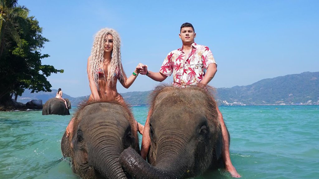 SEBI SAM KUPILA NOVI STAN, ENI I PEJI OSTAVLJAM OVAJ! Zlata Petrović progovorila o dolasku unučeta, pa priznala: Iznenadio me je Mikijev poljubac sa Kačavendom