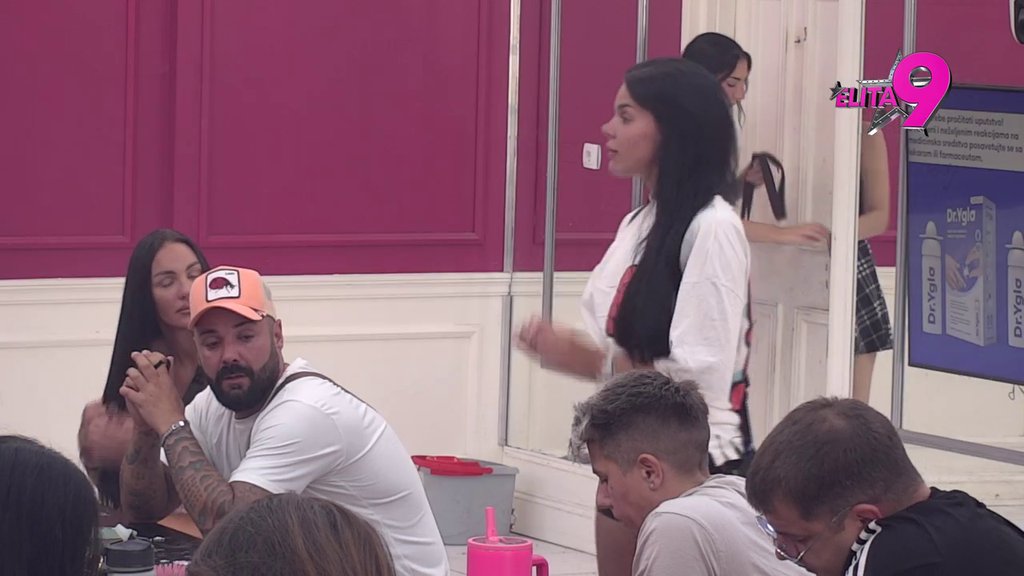 Bukti rat Anđela i Anite! Izneli gomilu prljavig veša, Rankoviću pukao film: Da pričam pred Lukom šta voliš u s*ksu? (VIDEO)