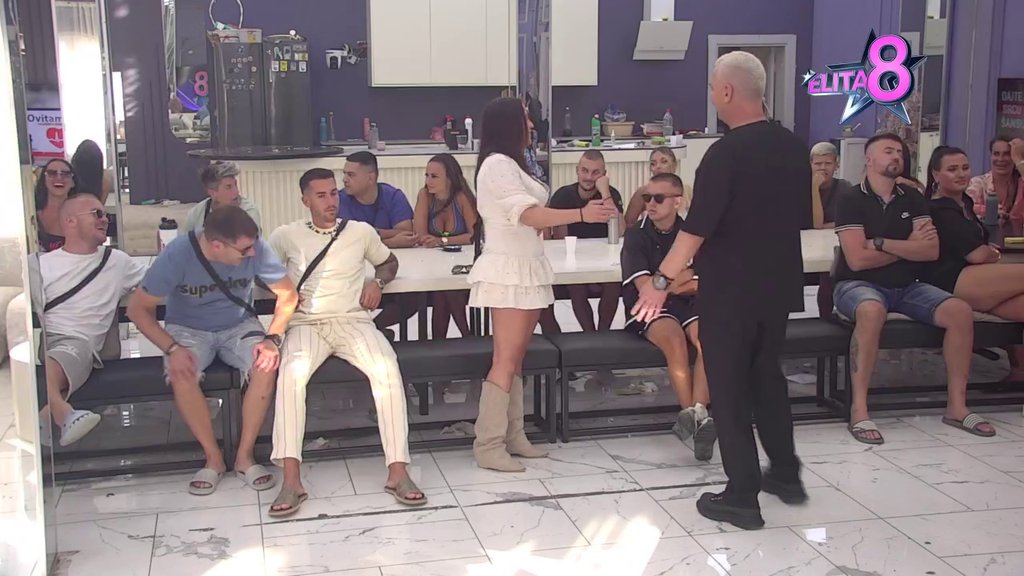 Rodila se nova ljubav u Eliti 8: Gastoz progovorio o varnicama između Ivana i Džordi, takmičari prasnuli u smeh! (VIDEO)