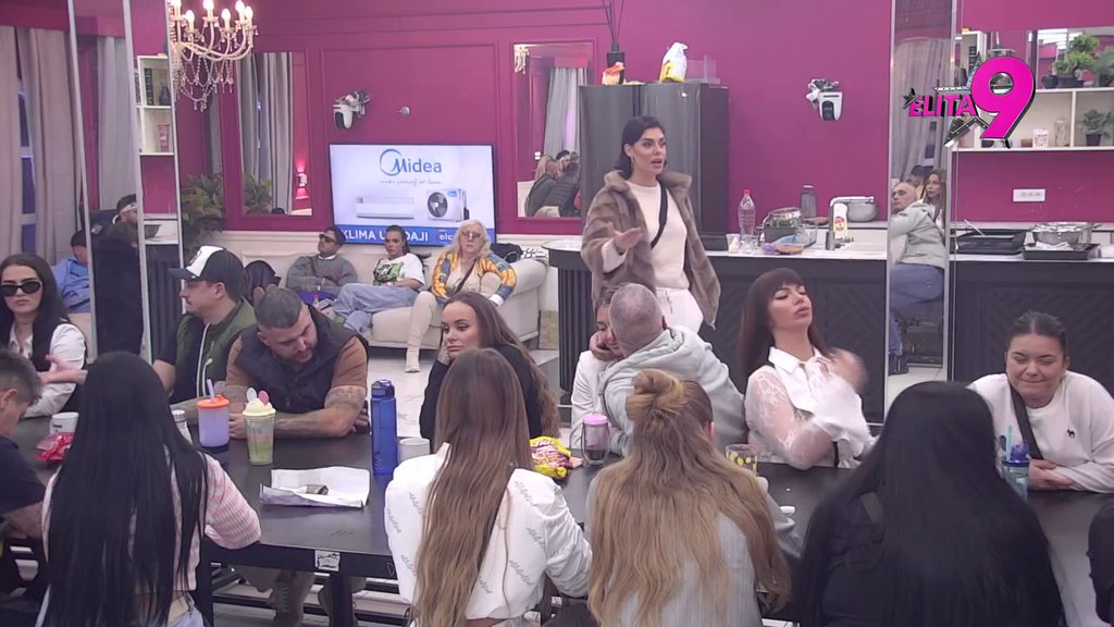 Šok! Mina misli da Maja ne može da morališe, ona joj uzvratila duplo (VIDEO)