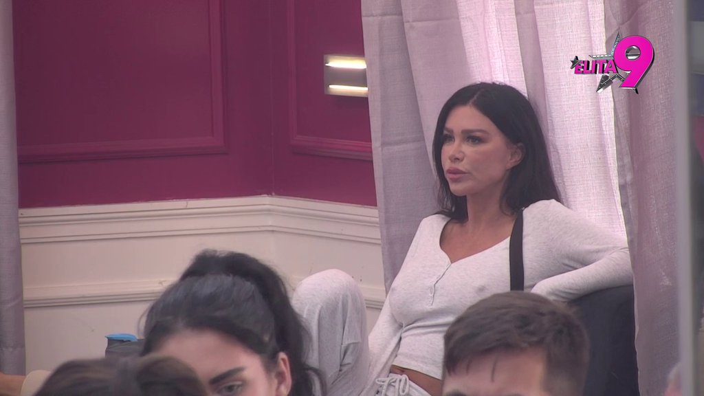 Stanija poludela, bljuje vatru po svima: Isprozivala Anđela kao nikad, a ona unakazila i Aneli! Niko ne može da je smiri (VIDEO)