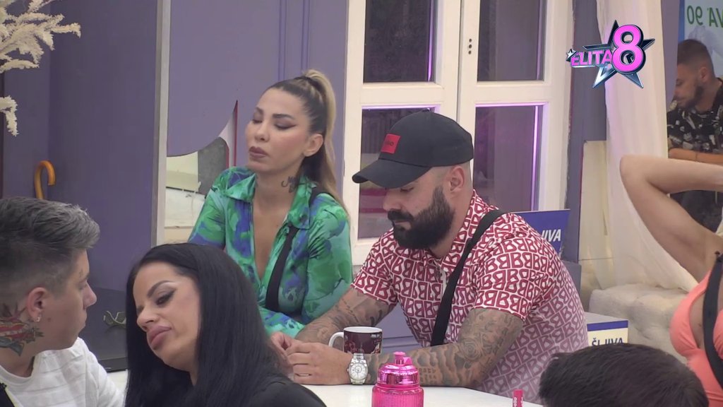 Budala, kakav otac, takav sin! Anelina majka Grofica žestoko izvređala Luku, pa potkačila Sofiju Janićijević: Ta Tetovka misli da...