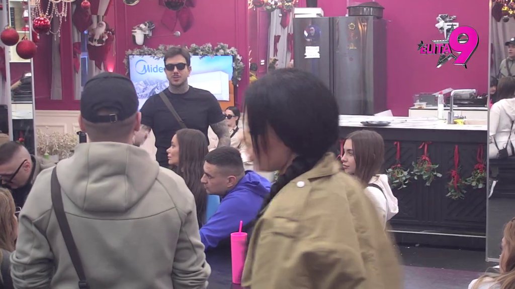 Ona je jedina bila iskreno zaljubljena u mene! Filip malo po malo spušta gard prema Boginji, NOVA VEZA NA POMOLU? (VIDEO)