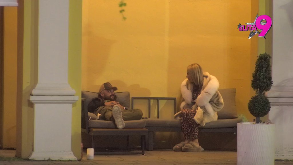 Razdvojio si kao krevete, isto kao što si pakovao stvari iz stana: Aneli nakon ture plakanja napala Luku, umalo da ispliva prljav veš iz njihovog odnosa! (VIDEO)