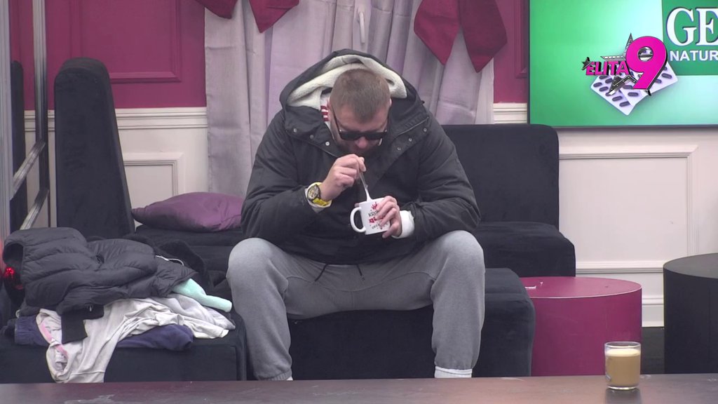 Pronašao utehu u samoći: Janjuš ne dolazi sebi zbog godišnjice smrti mlađeg brata (VIDEO)