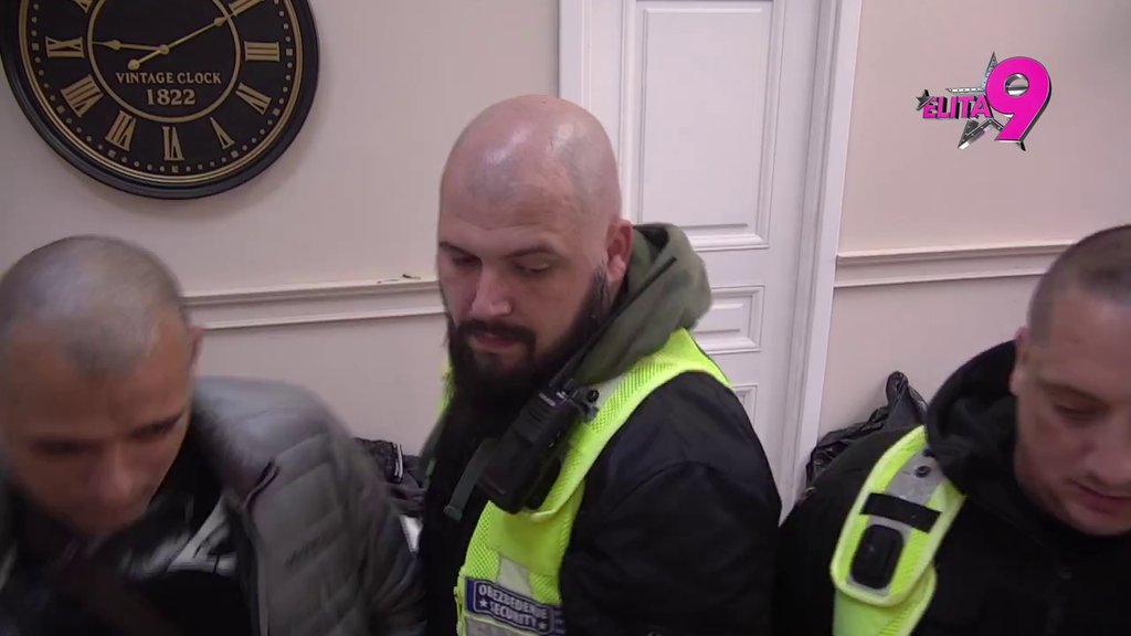 Luciferi, vratiću se: Uroš i Boginja napravili živi zid u hotelu, Bora ne može da kroči u njega! (VIDEO)