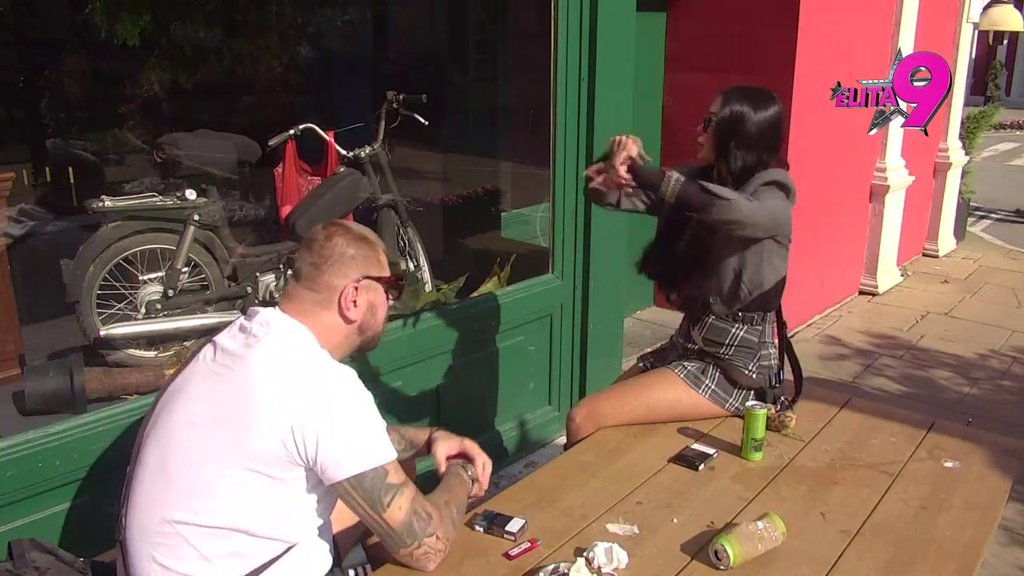 Ti bi riknuo da ja uđem u vezu: Maja žestoko potkačila Janjuša, on joj uzvratio preko Asmina (VIDEO)
