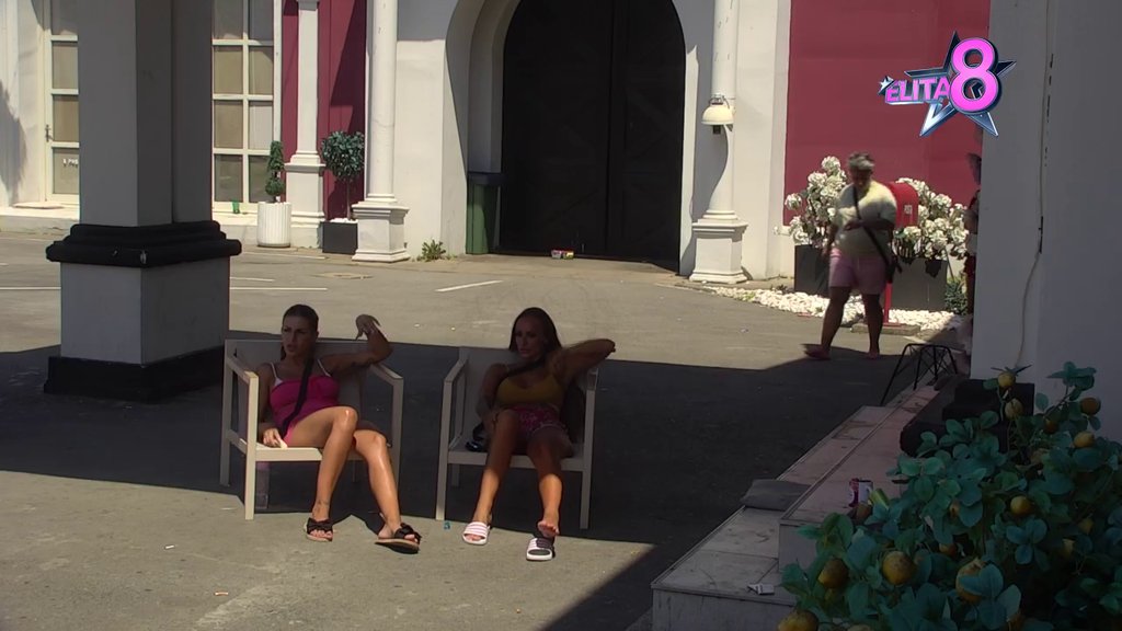 GRUJA ĆE SPREMITI CRVENI KARTON!? Ena i Teodora obelodanile novi nož u leđa od strane Mimas! (VIDEO)