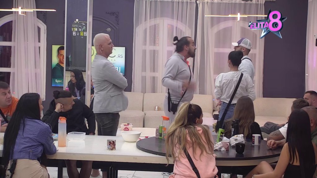 Sukob ne jenjava: Karambol Marka i Milovana se nastavlja, obezbeđenje uleteo u Belu kuću munjevitom brzinom! (VIDEO)