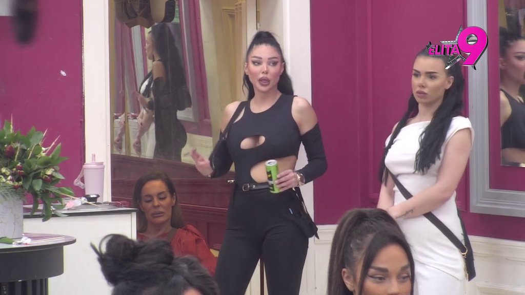 Anđelo se obratio Anitinoj mami: Konačno isplivala istina o njihovoj vezi! Stanojlovićeva spremna da precrta porodicu zbog Luke (VIDEO)