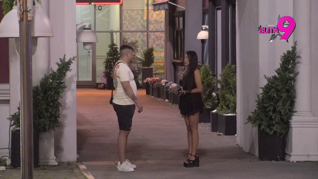 Pokušala da ga zavrti, ali bezuspešno: Sofija dala sve od sebe da dobije još jedan obrok od Terze, on je oduvao: Završili smo, moraš da... (VIDEO)