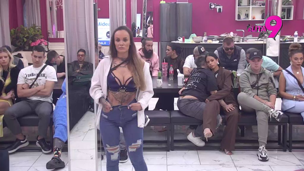 Hladna kao led: Teodora bez trunke empatije prema Bebici priznala da je ne zanima, već da otkida samo za Đukićem! (VIDEO)