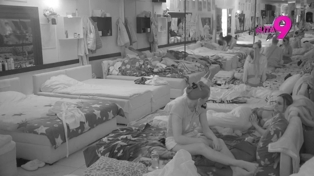 Pa tačno mi samo konopac treba: Dušica žestoko oplela po Matoroj, pa ponizila Janjuša i Viktora Gagića: Šta sam ja kriva što su dobili pedale na lep način?! (VIDEO)