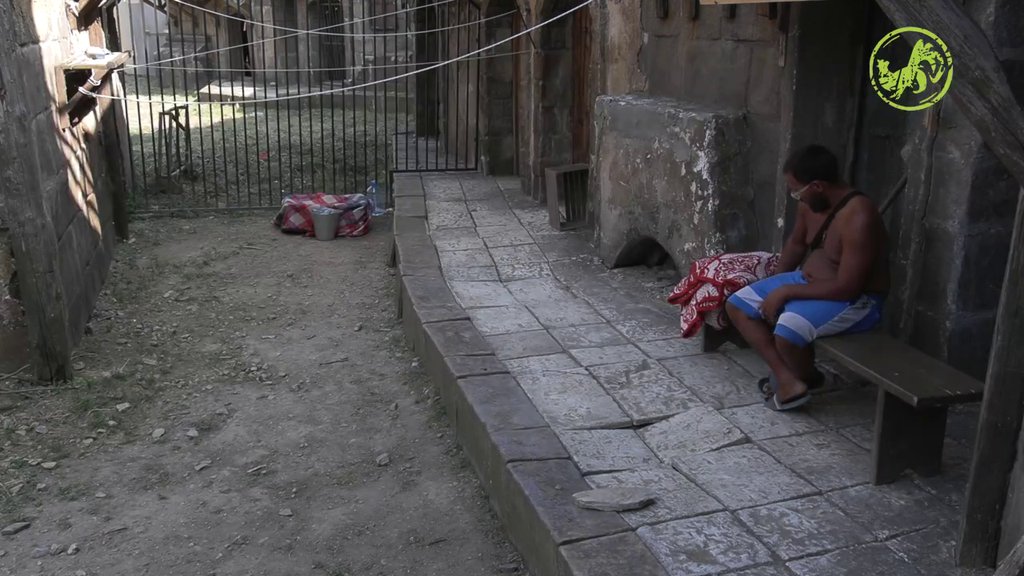 'SAMO DA ZAGRLIM MOJU JUCU' Peca van sebe od kako je Lakić napustio imanje: Jedva čeka da ugleda porodicu (VIDEO)