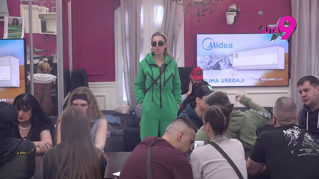 BILA SI BOLJA OD STANIJE! Aneli uputila niz komplimenata na račun Majinog nastupa, ona ne skida osmeh s lica! (VIDEO)