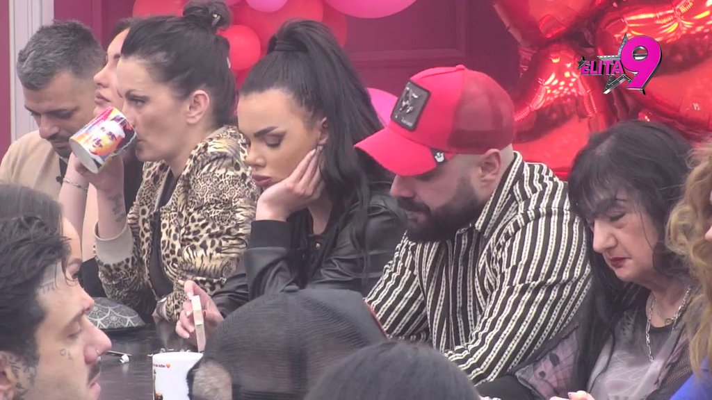 Bez dlake na jeziku: Anđelo siguran da je njegov ljubavni klip sa Anitom poremetio njenu vezu sa Lukom! (VIDEO)