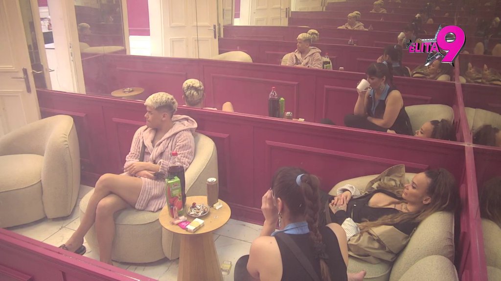 Sebe pokušava da opere: Teodora svim silama gazi Maju da je utorak devojka, Miljana je unakazila! (VIDEO)