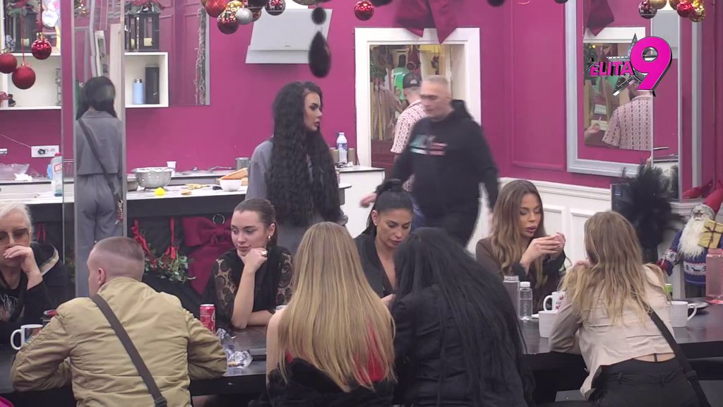 NIJE PLAKALA SAMO ZBOG PONIŽENJA: Filip dao svoj sud o Anitinom emotivnom slomu, uveren da je OVO razlog zbog čega ju je posebno zaboleo njihov PREKID! (VIDEO)