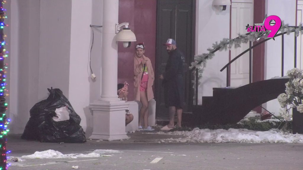 ONA BESNI ZBOG ANELI, ON JOJ PRUČIO DA IDE KOD FILIPA: Anita i Luka u žestokom sukobu, Uroš prozvao Vujovića da traži samo SIGURAN SE*S (VIDEO)