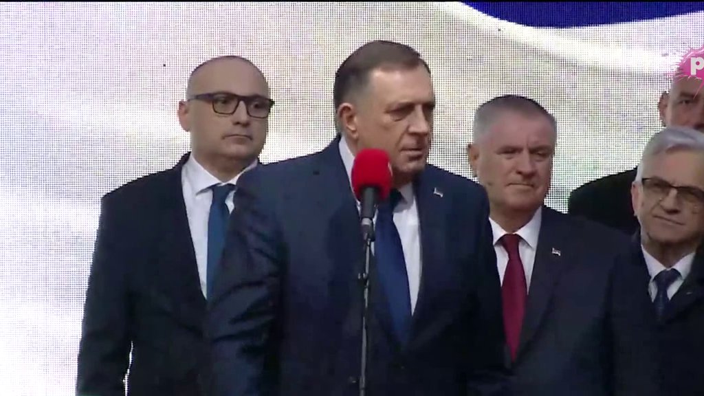 ODRŽAN VELIKI MITING PODRŠKE DODIKU U BANJALUCI: Došli smo da odbranimo predsednika i Srpsku (VIDEO)