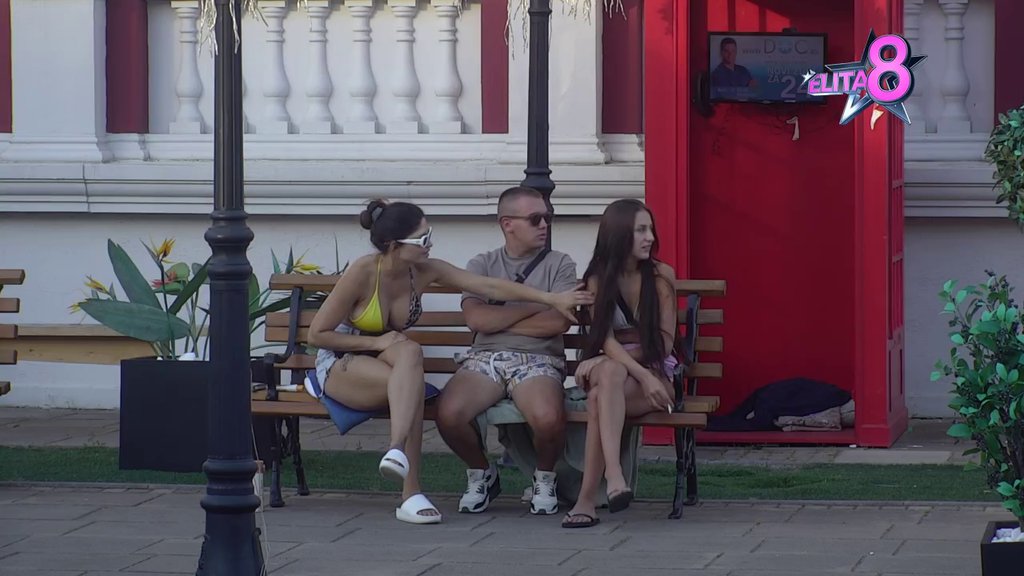 SUKOB MIŠLJENJA: Dača i Jelena zarežali jedno na drugom zbog Milice Veličković! (VIDEO)