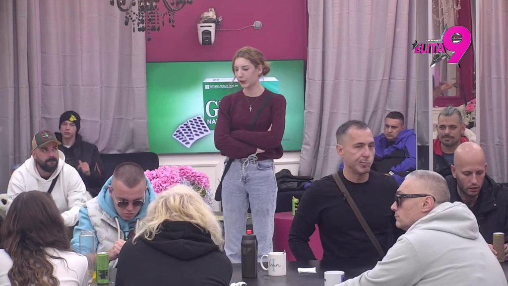 Luka na aparatima: Aneli jedva dočekala da pohvali Anđela, Vujović menja boje kao semafor! (VIDEO)