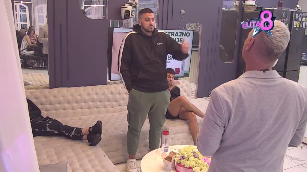Na ivici suza: Matea razočarana u Zolu, oseća da se ohladio od nje, on ubeđuje u suprotno! (VIDEO)