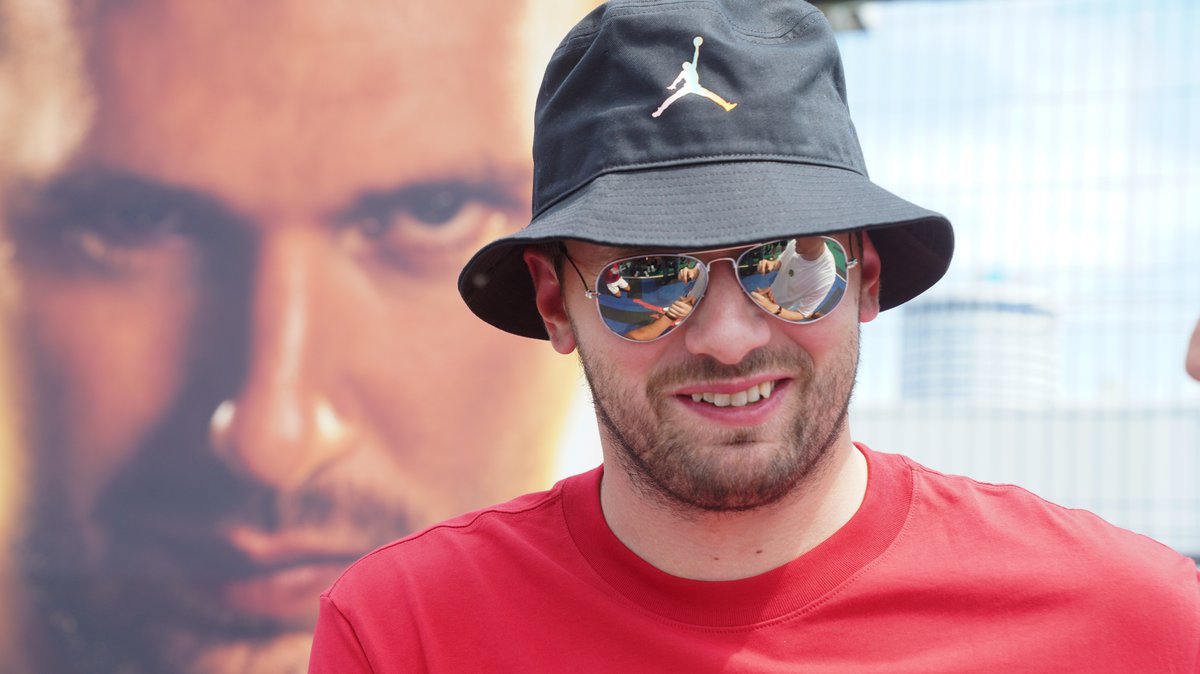 NBA ZVEZDA NAPRAVILA HAOS U TRŽNOM CENTRU: Luka Dončić stigao u Beograd, pogledajte kako su reagovali fanovi kada su ga videli (FOTO)