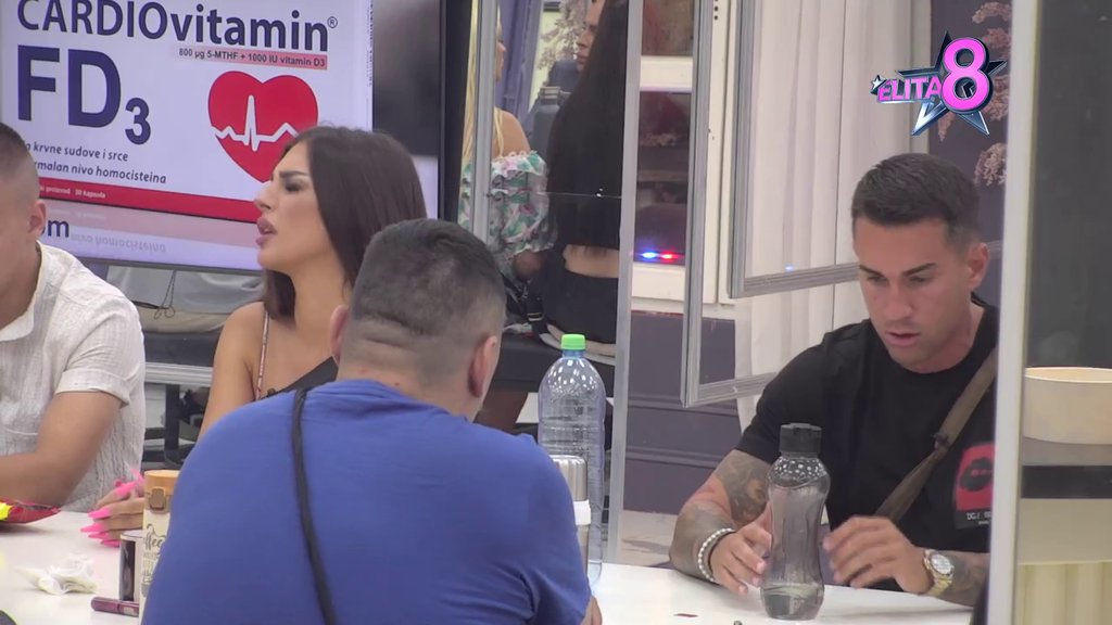 ŠOK NAD ŠOKOVIMA: Aneli priznala da je ĆERKA NE PREPOZNAJE, pa Ena dolila ulje na vatru: Kome ti praviš dete?! (VIDEO)