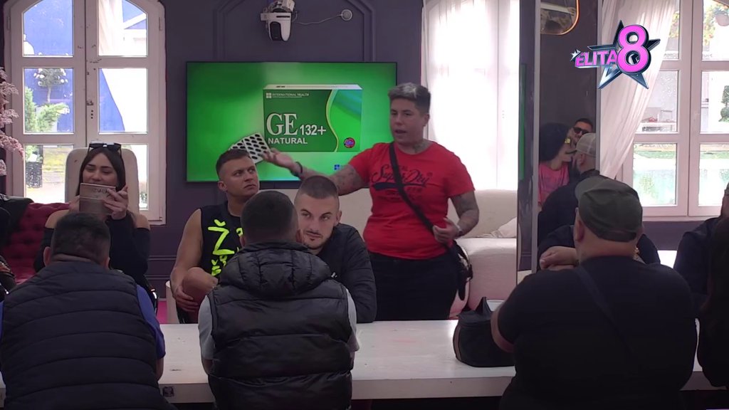 Gasila je TV dok gledam Elitu, nije mi dozvoljavala da se zaključam u WC: Stefani razotkrila Matorinu bolesnu ljubomoru, ne prestaju da iznose šok detalje (VIDEO)