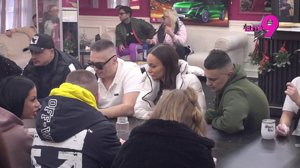 OKREĆE SVE U SVOJU KORIST: Kačavenda istakla Teodora iz dana u dan uništava Bebicu sve više, Luka progovorio o Janjuševoj ironiji: BOLJE BITI LUKAV, NEGO GLUP! (VIDEO)