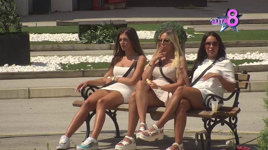 Crkla dabogda: Sofija nikad brutalnije oplela po Sanji Grujić, pljušte skandalozne uvrede! (VIDEO)