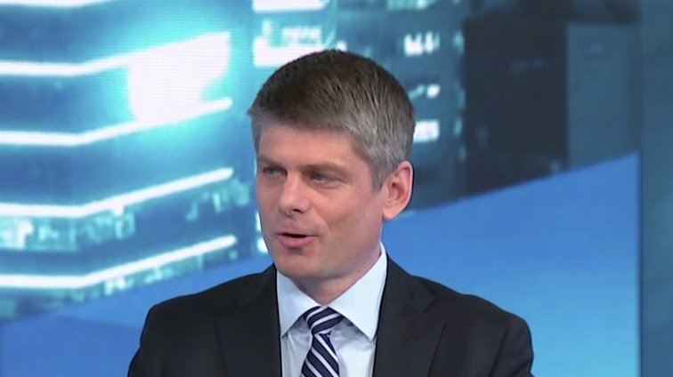 HOĆE OPET DA POBEGNE KO OD VUČIĆA? Gujon prihvatio poziv na debatu s Gocijem, Sandro nestao u mišju rupu