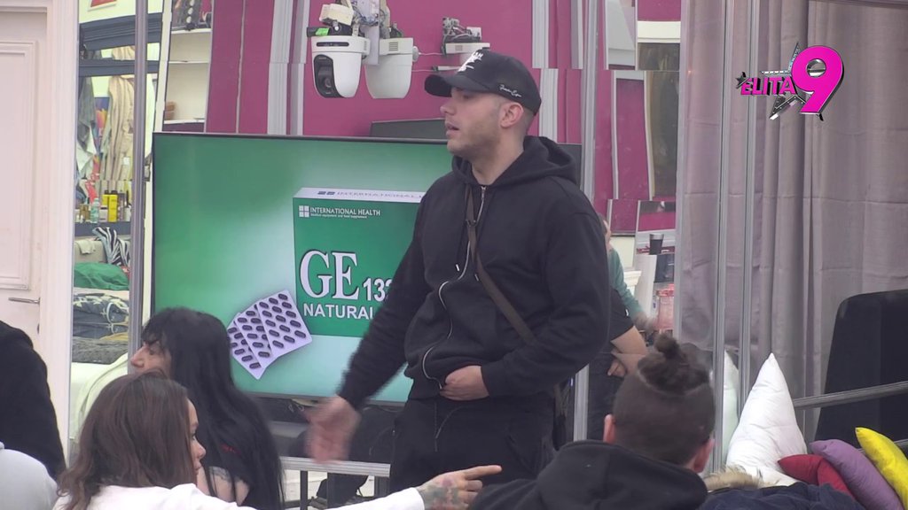 Tenzija dostigla vrhunac: Anđelo i Kačavenda zapenili jedno na drugo, žestoka svađa trese Belu kuću! (VIDEO)