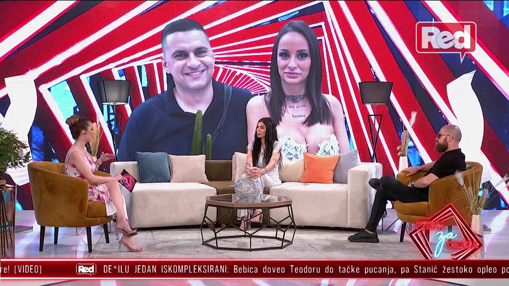 Šmizla razvezala jezik i ne staje! Brutalno unakazila Teodoru Delić žestokim uvredama i otkrila sve o njenoj mutnoj prošlosti: Kupila je moje ostatke, imala orgije... (VIDEO)