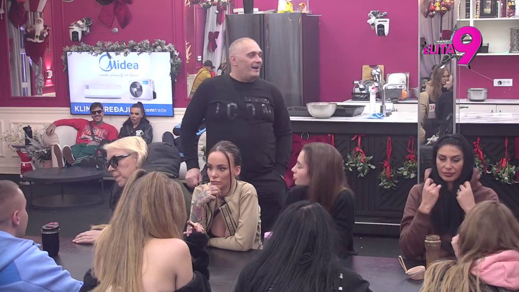 Ne znam na čemu je ovo dete, uhodi me: Sale Luks iskoristio novu priliku da se posprda sa Sarom, ona umalo poletela od sreće! (VIDEO)