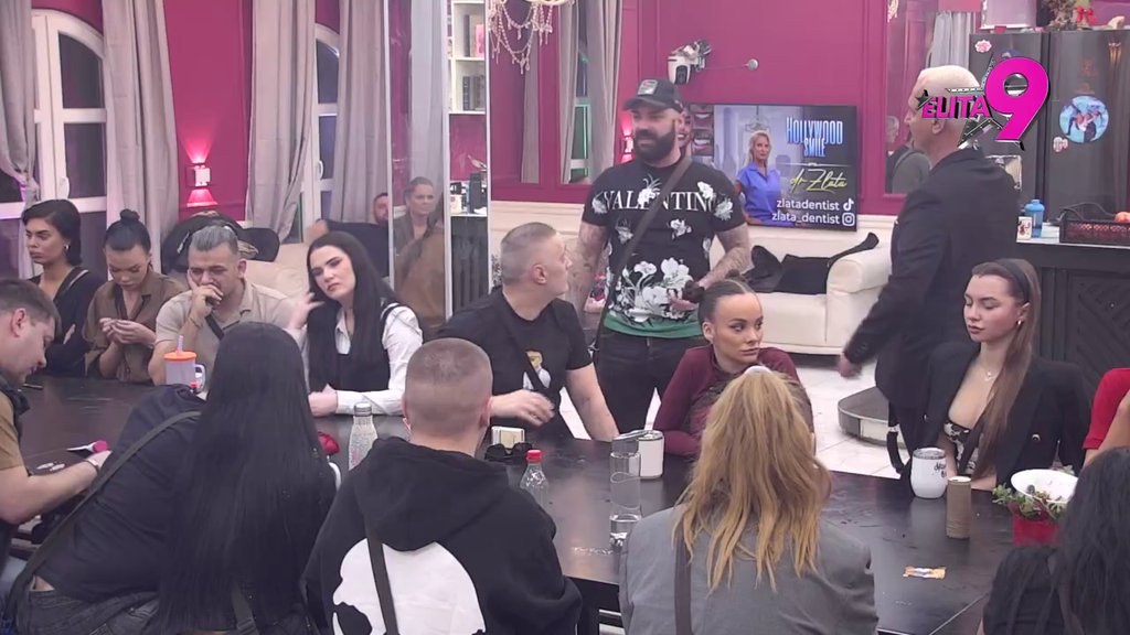 BIVŠI LJUBAVNI PAR IDE U IZOLACIJU: Vanja izabrale njih dvoje za potrčke, a evo koga on vodi sa sobom (VIDEO)