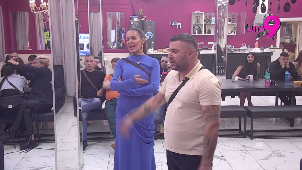 Neviđeni haos u Eliti: Kačavenda zbog Alibabinih monstruoznih optužbi završila u suzama, pa doživela nervni slom i gađala ga flašicom! (VIDEO)